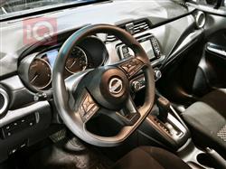 نيسان فيرسا